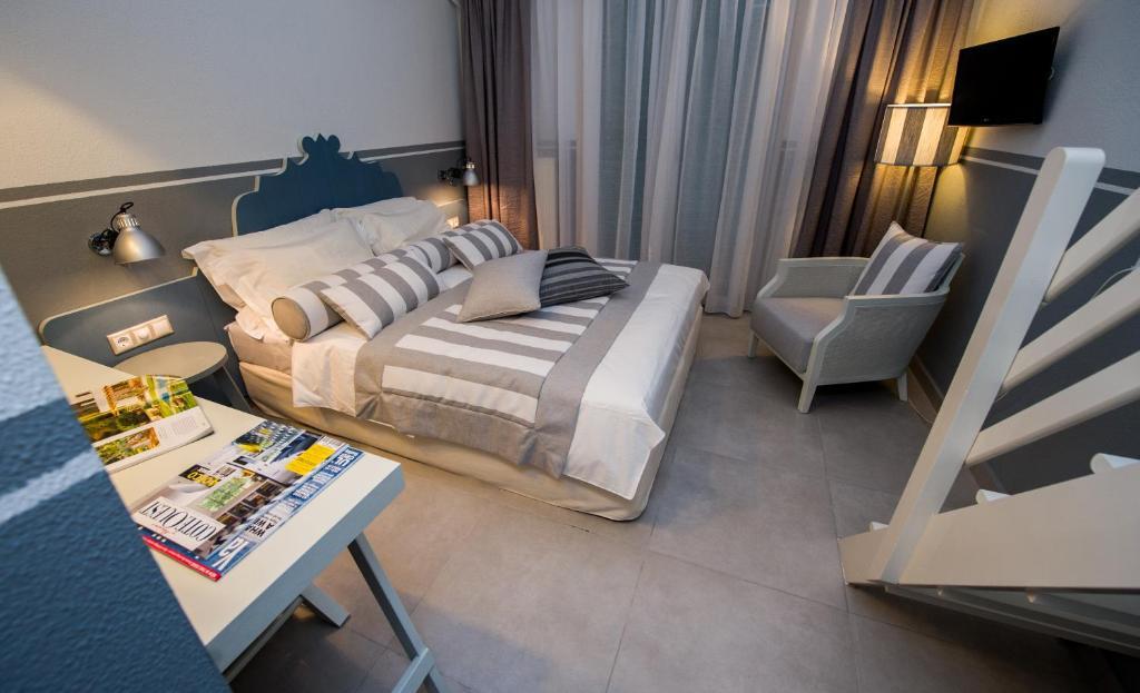 Alkyon Hotel Patitírion Værelse billede