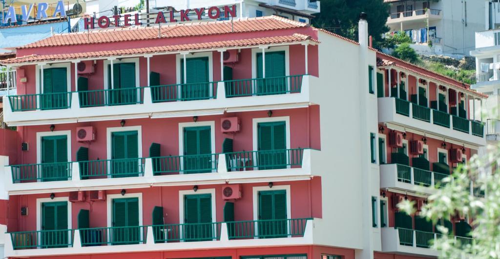 Alkyon Hotel Patitírion Eksteriør billede