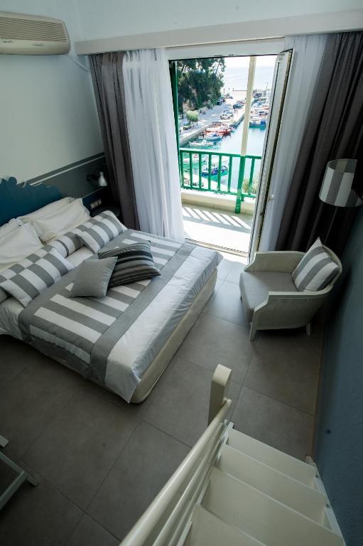 Alkyon Hotel Patitírion Eksteriør billede
