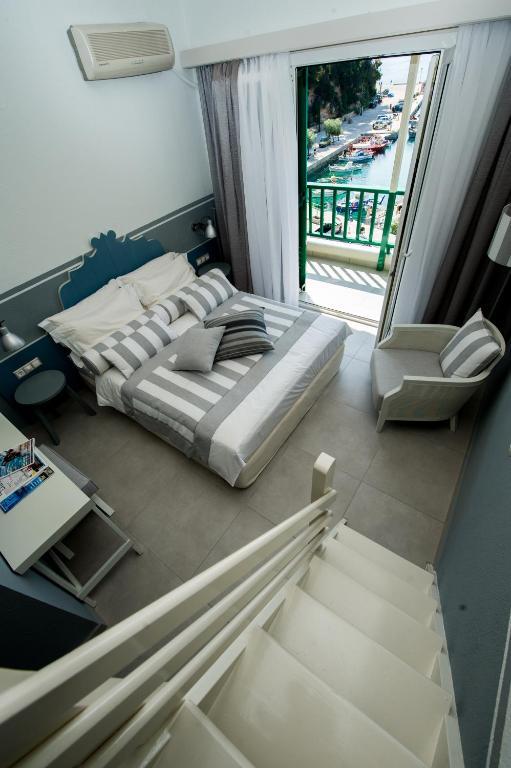 Alkyon Hotel Patitírion Eksteriør billede